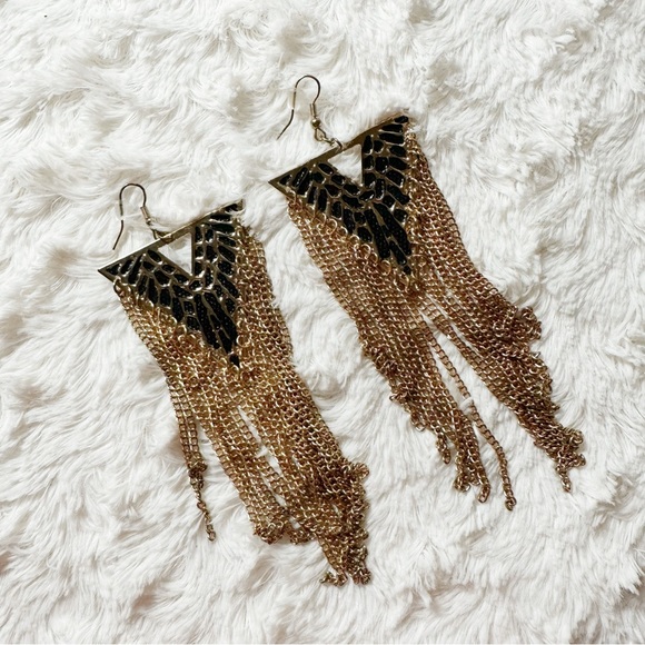 Jewelry - Black and Gold Tone Fringe Earrings